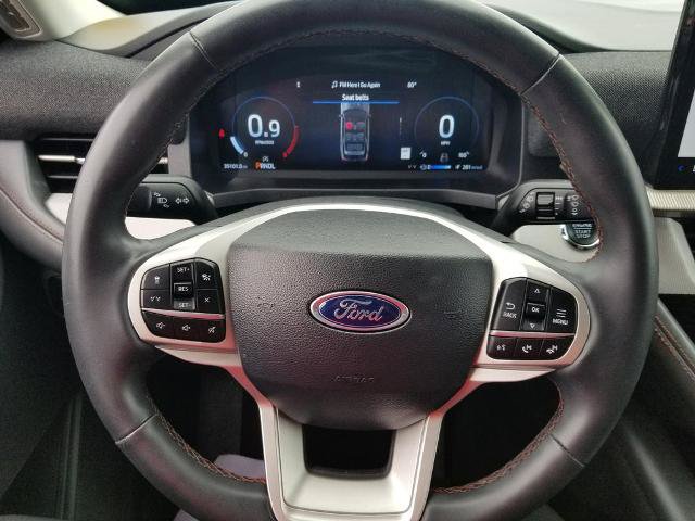 Certified 2025 Ford Explorer Active AWD/4WD image 23