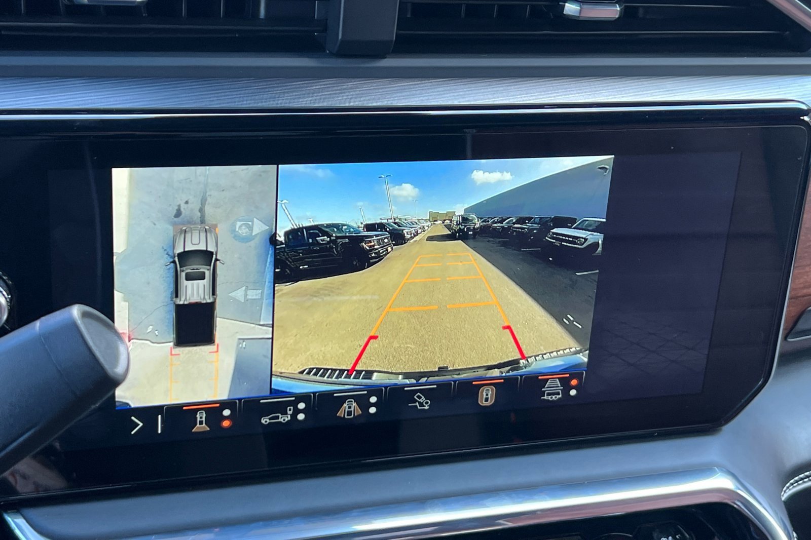 Used 2025 GMC Sierra 2500 Denali Ultimate image 22