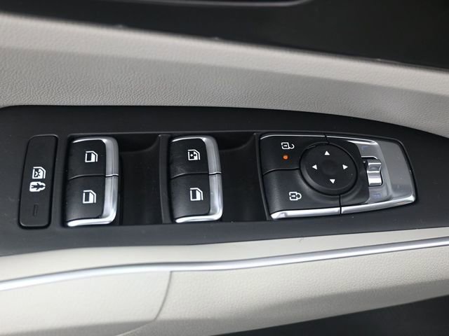 Used 2025 Kia Sorento S AWD/4WD image 7