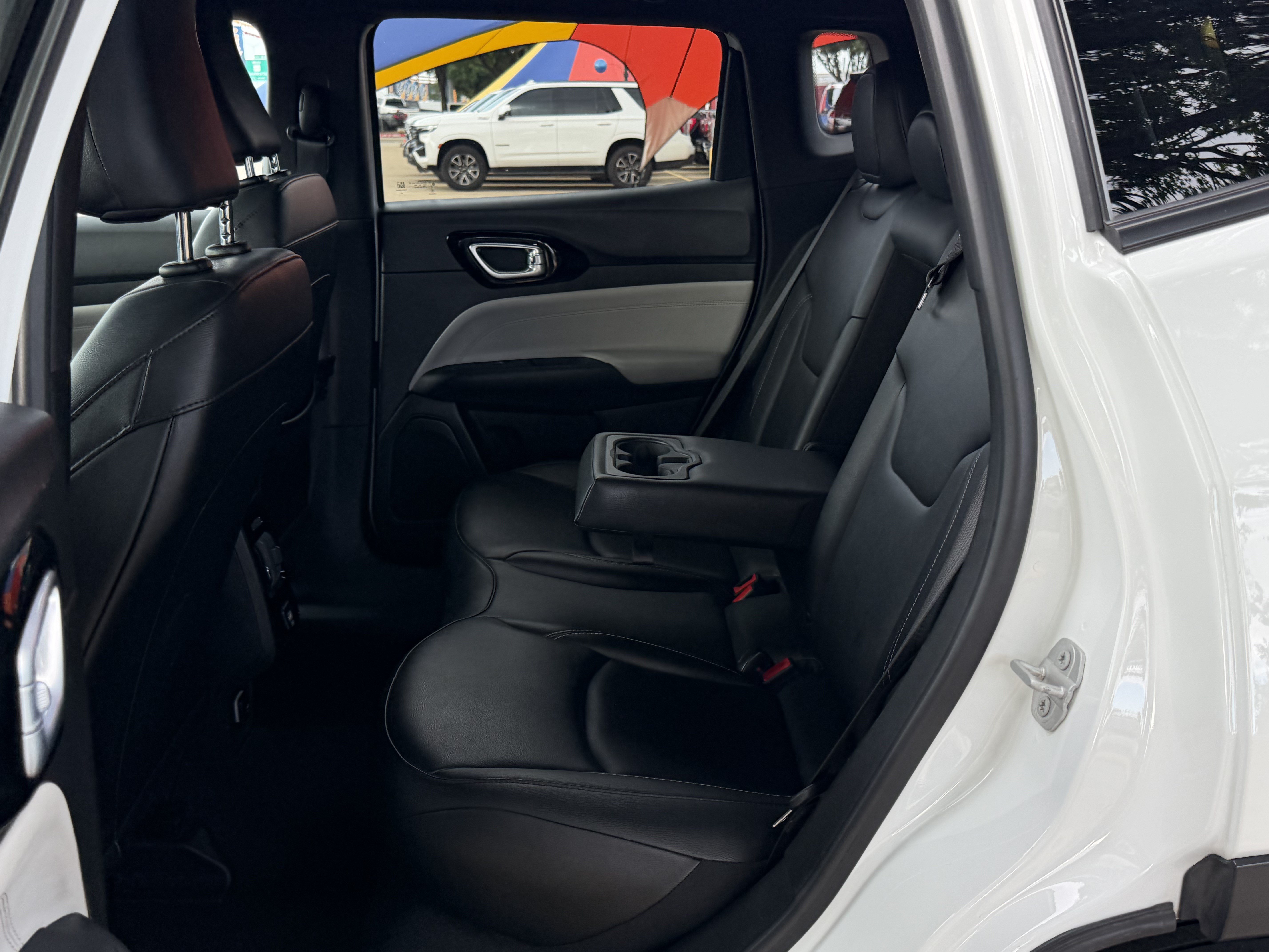 Used 2025 Jeep Compass Limited AWD/4WD image 13