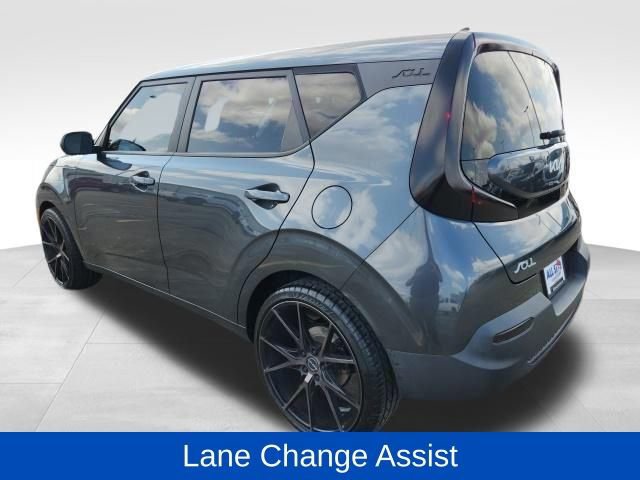 Used 2022 Kia Soul LX w/ Technology Package image 3
