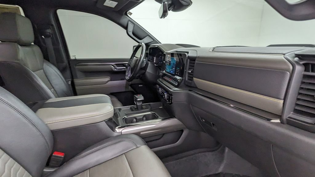 Used 2023 Chevrolet Silverado 1500 ZR2 w/ Technology Package AWD/4WD image 41