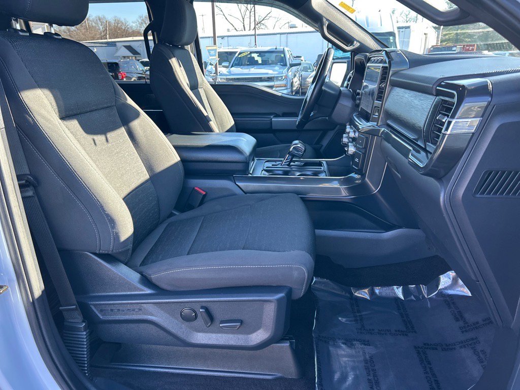 Certified 2022 Ford F150 XLT w/ Equipment Group 302A High image 17