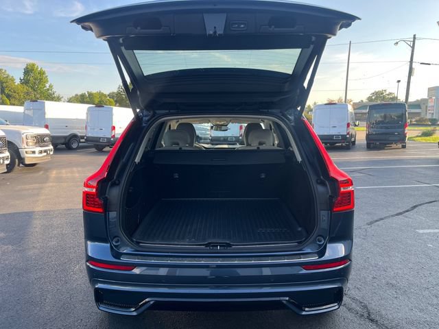 Used 2024 Volvo XC60 B5 Ultimate w/ Protection Package Premier AWD/4WD image 23
