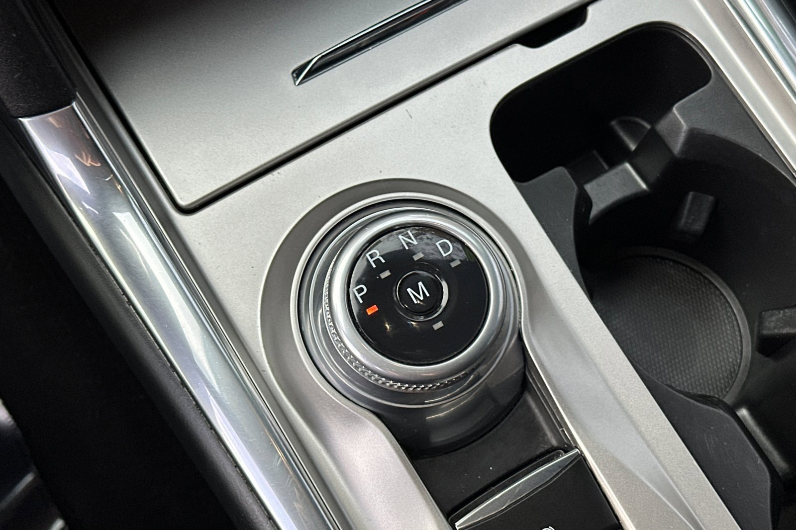 Certified 2020 Ford Explorer XLT w/ Equipment Group 202A image 22