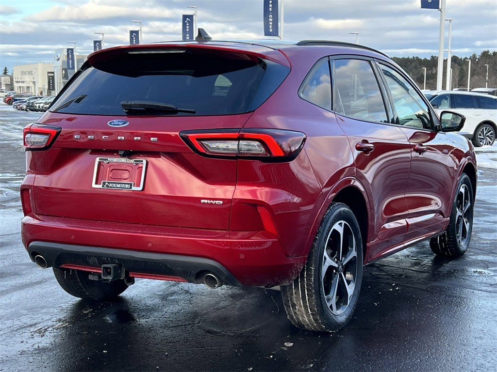 Certified 2023 Ford Escape ST-Line Select w/ Tech Pack #2 image 11