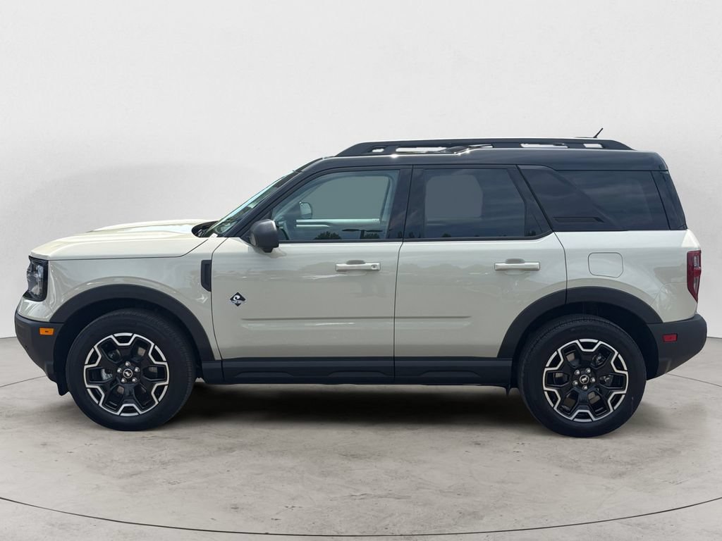 Certified 2025 Ford Bronco Sport Outer Banks w/ Outer Banks Tech Package+ AWD/4WD image 2
