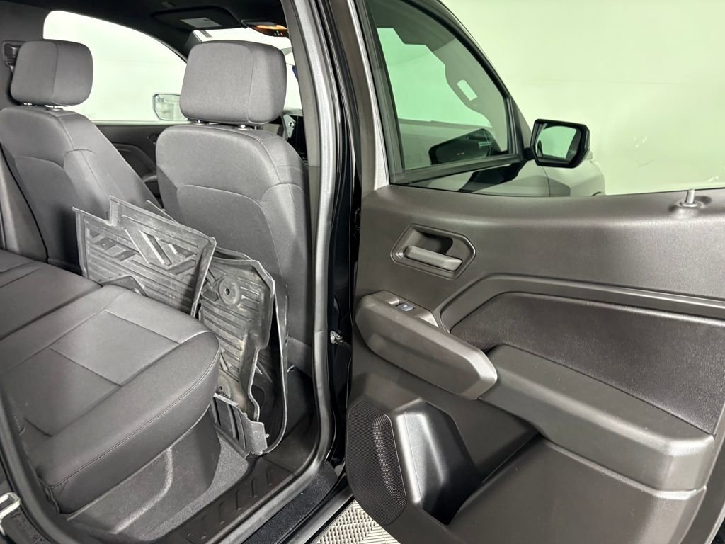 Used 2024 Chevrolet Colorado Trail Boss image 30