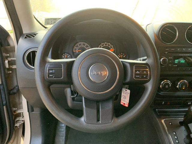 Used 2017 Jeep Patriot Sport FWD image 20