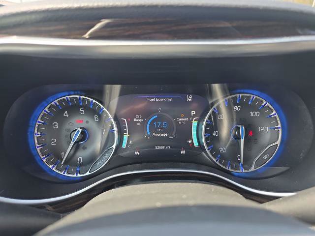 Used 2024 Chrysler Pacifica Limited FWD image 25