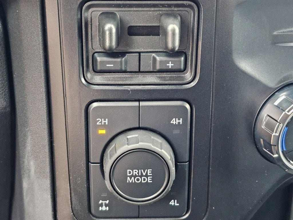 Certified 2024 Ford F350 Lariat w/ Sport Appearance Package image 34