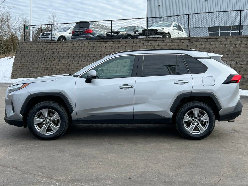 Used 2024 Toyota RAV4 XLE image 5