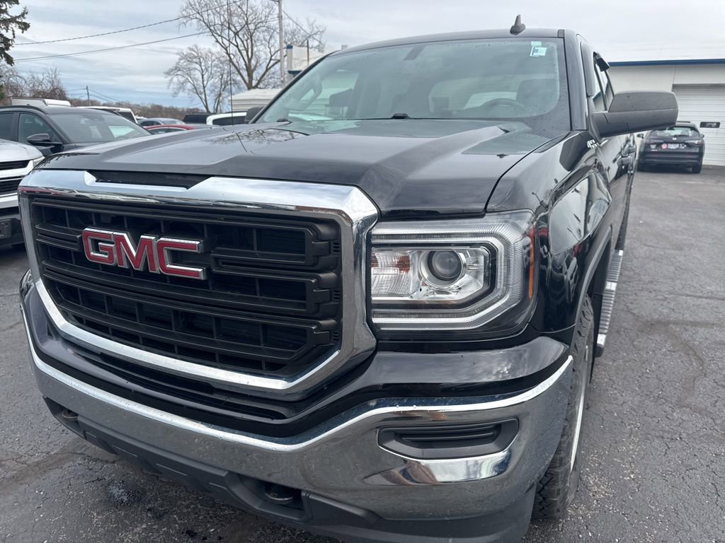 Used 2017 GMC Sierra 1500 4x4 Crew Cab w/ Sierra Convenience Package image 15