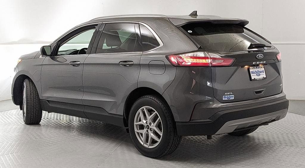 Certified 2024 Ford Edge SEL w/ Convenience Package AWD/4WD image 4