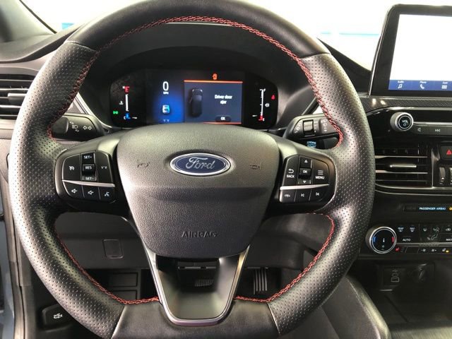 Certified 2025 Ford Escape ST-Line Elite image 19