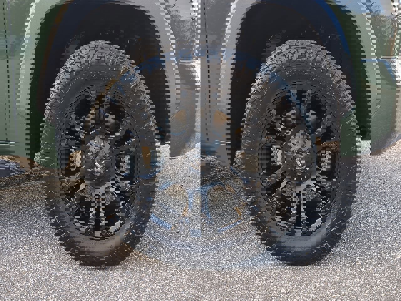 Used 2023 Toyota Tundra Limited image 9