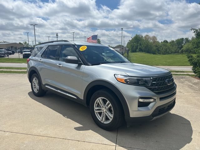 Certified 2024 Ford Explorer XLT w/ Equipment Group 202A AWD/4WD image 33