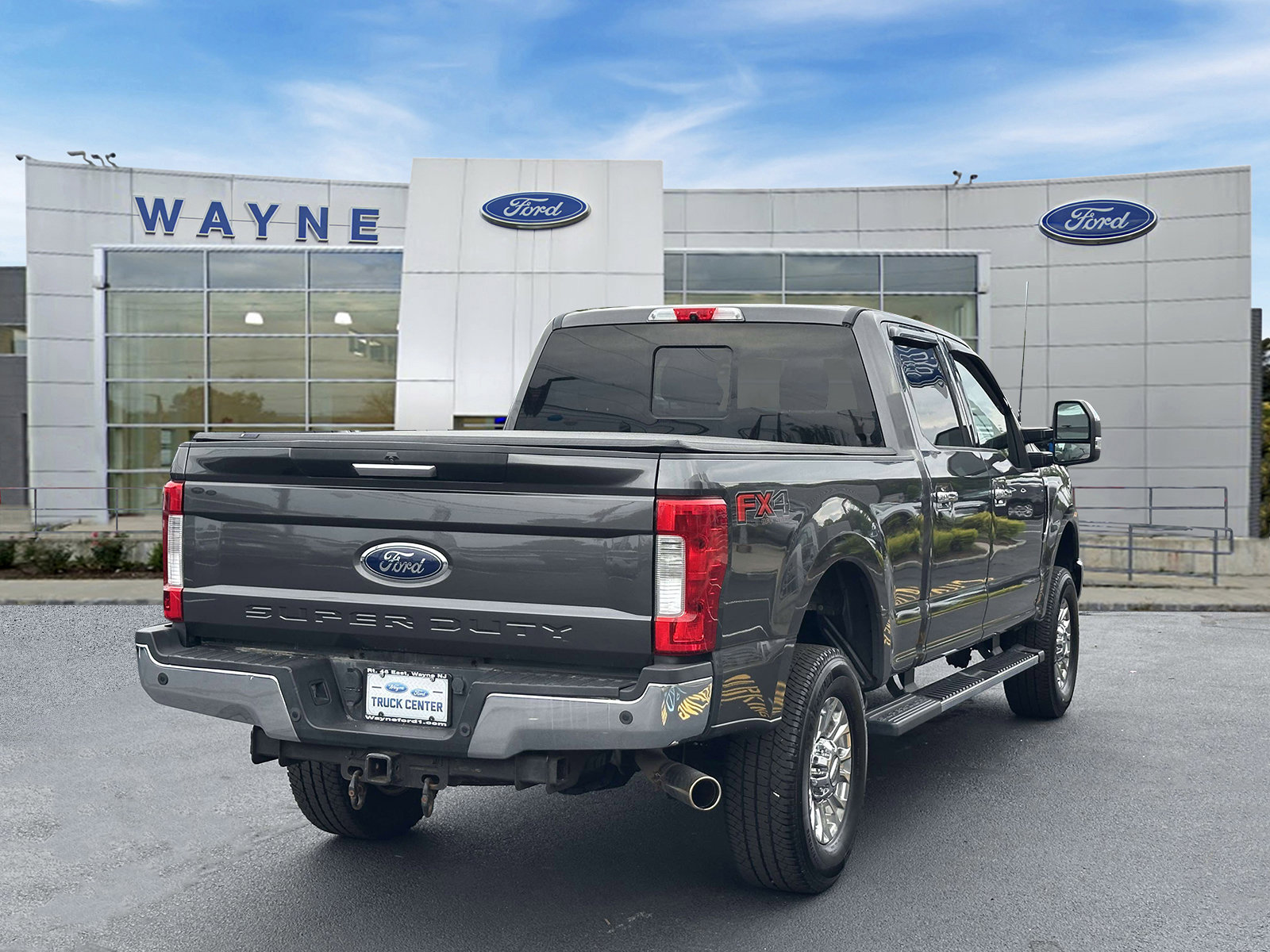 Certified 2019 Ford F250 XLT w/ XLT Premium Package AWD/4WD image 5