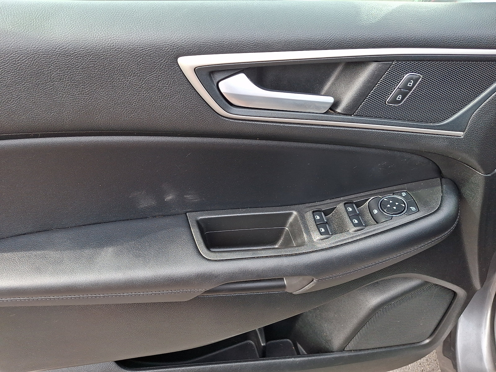 Certified 2023 Ford Edge SEL w/ Convenience Package AWD/4WD image 13