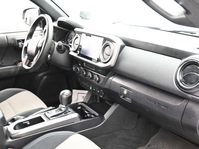 Used 2023 Toyota Tacoma TRD Off-Road w/ Technology Package AWD/4WD image 28