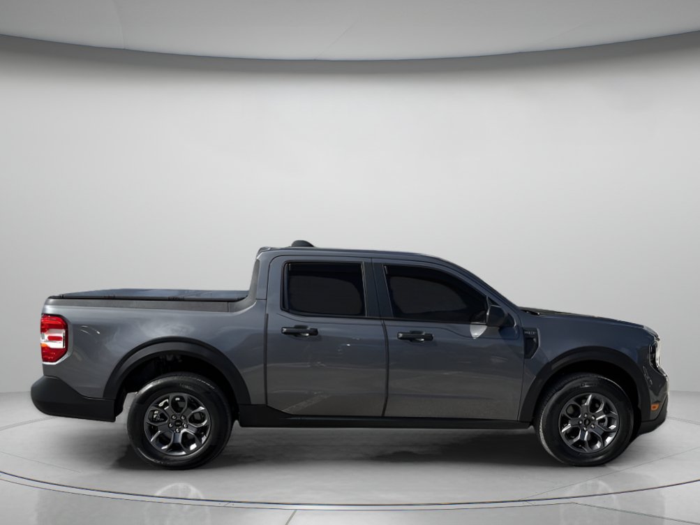 Certified 2025 Ford Maverick XLT FWD image 2