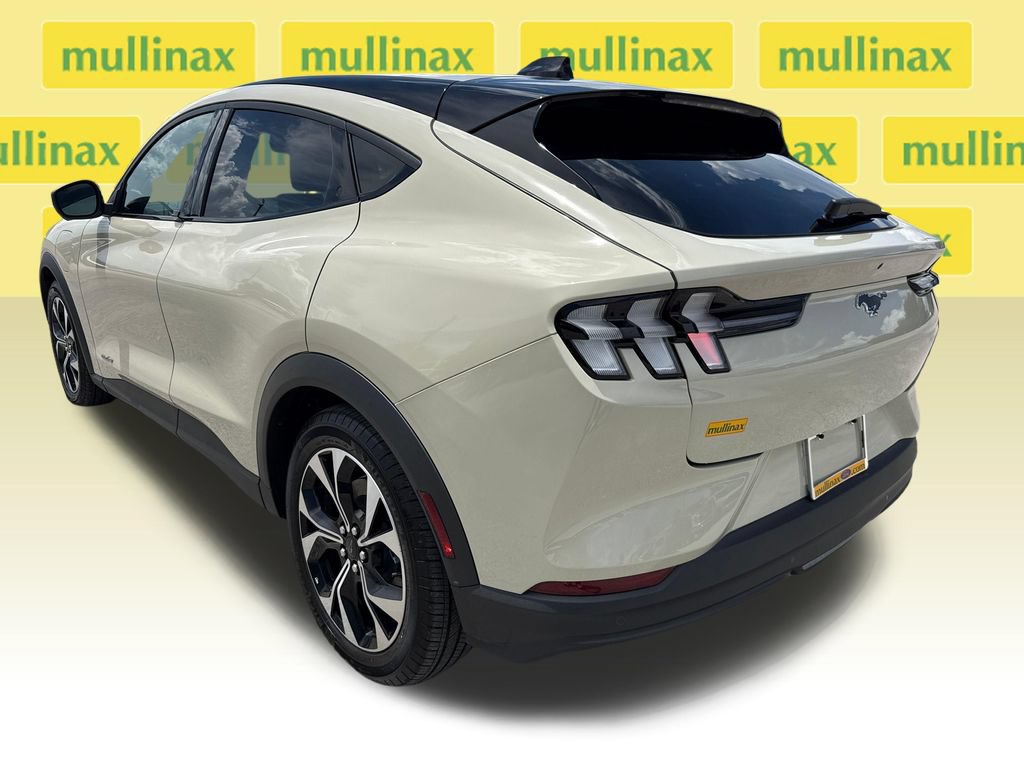 Certified 2025 Ford Mustang Mach-E Select RWD image 9