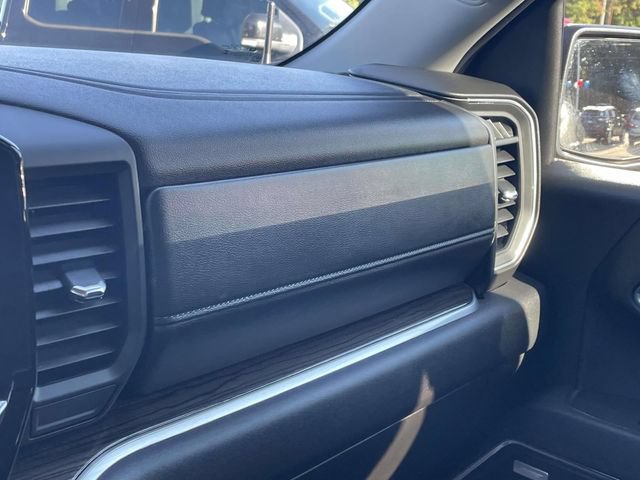 Used 2025 Chevrolet Silverado 1500 LT Trail Boss w/ LT Trail Boss Premium Package AWD/4WD image 33