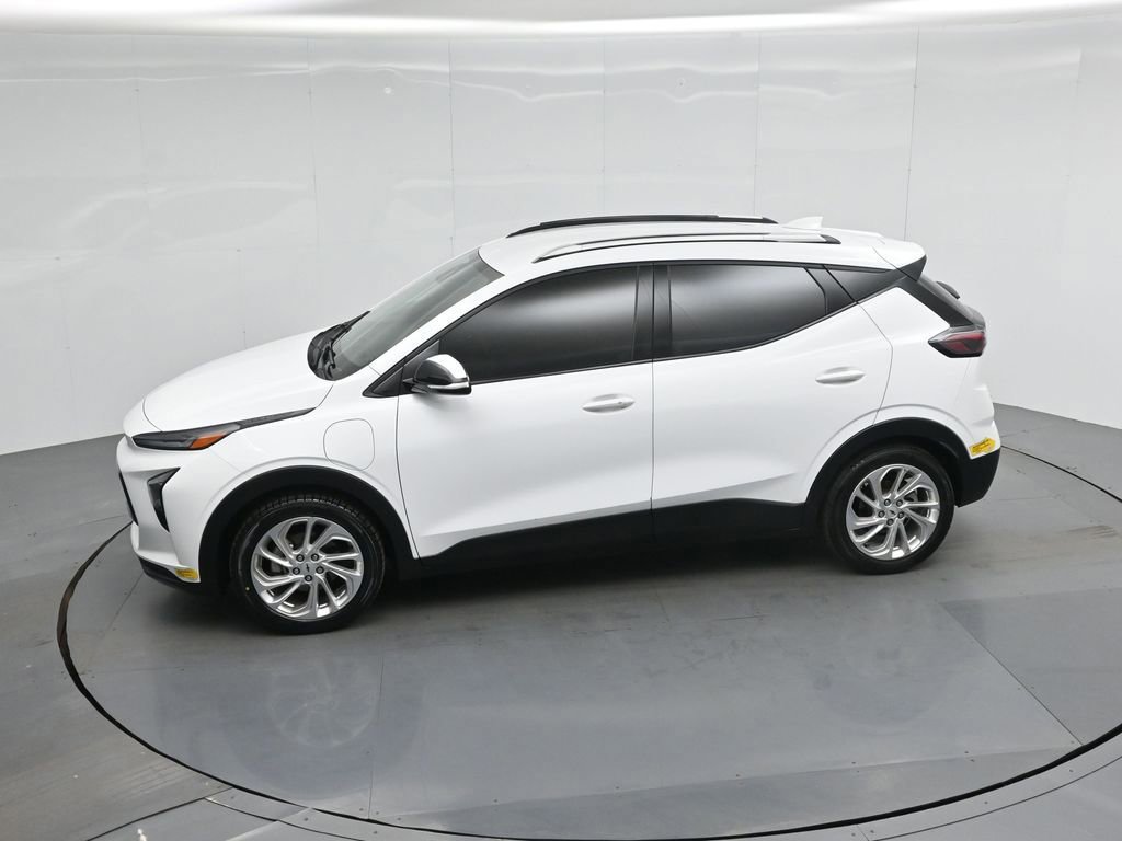 Used 2023 Chevrolet Bolt EUV LT w/ Driver Confidence Package image 22