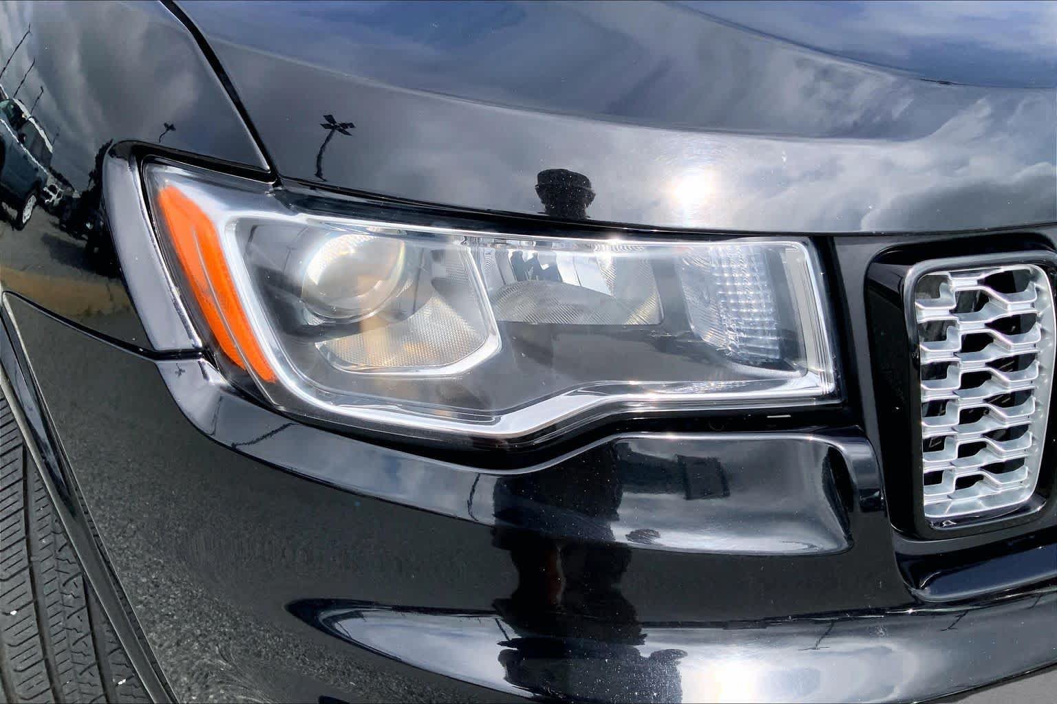 Used 2018 Jeep Grand Cherokee Altitude AWD/4WD image 25