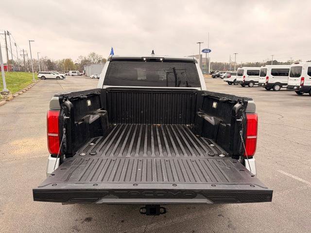 Used 2024 Toyota Tacoma TRD Off-Road AWD/4WD image 9