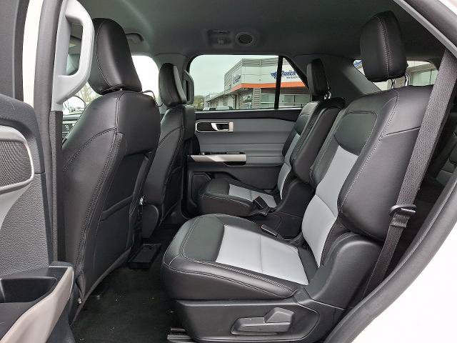 Certified 2023 Ford Explorer XLT w/ Equipment Group 202A AWD/4WD image 8