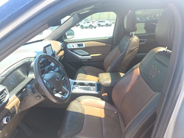 Certified 2023 Ford Explorer King Ranch w/ Technology Package AWD/4WD image 14