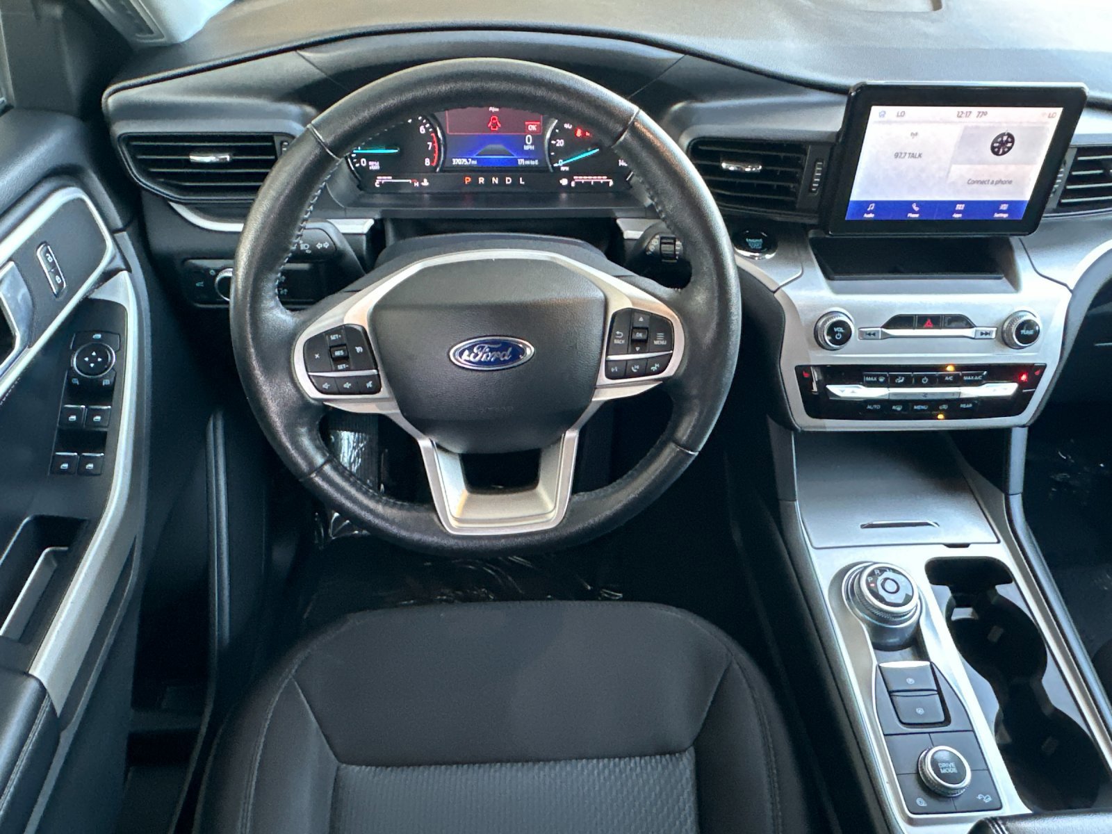 Certified 2022 Ford Explorer XLT w/ Class IV Trailer Tow Package image 15