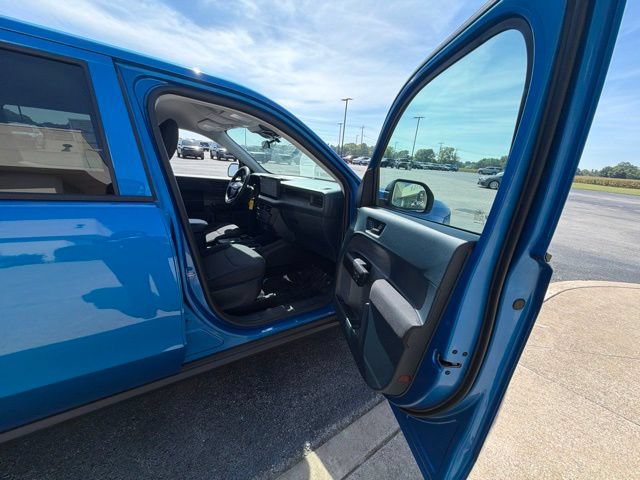 Certified 2025 Ford Maverick XL w/ Equipment Group 102A AWD/4WD image 23