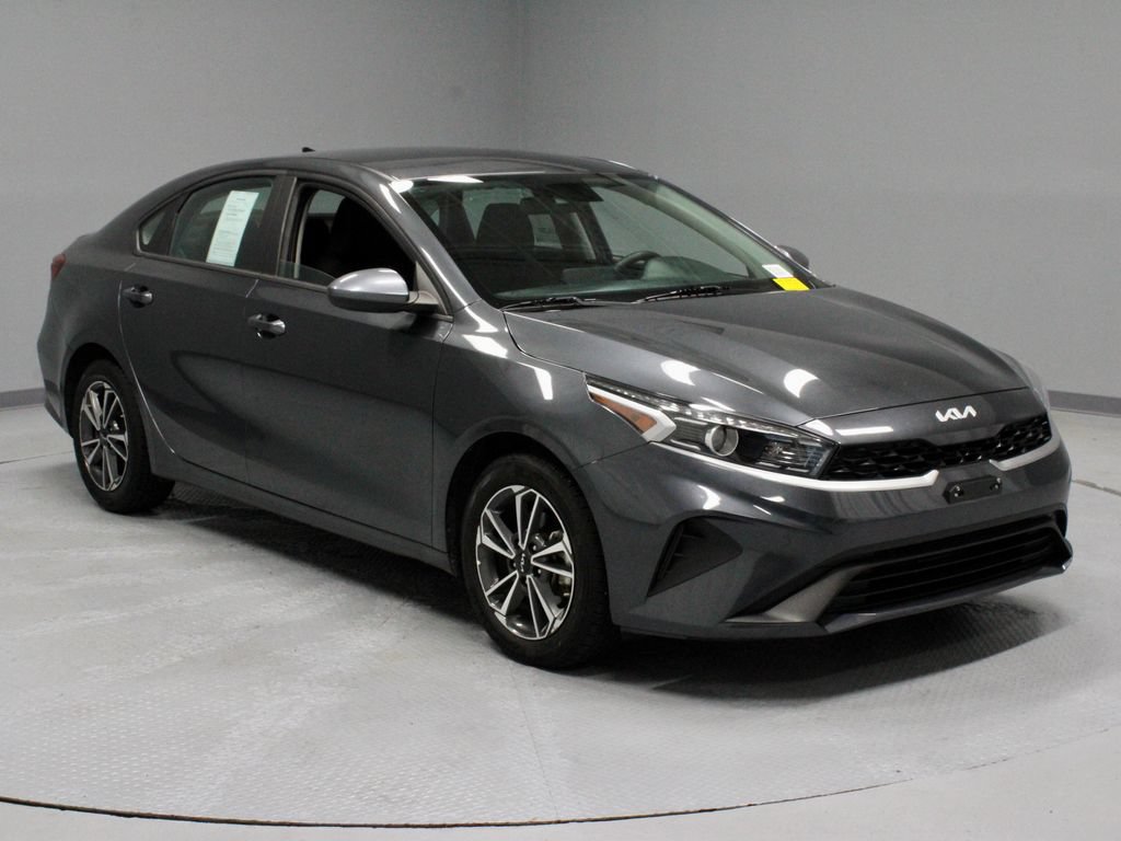 Used 2023 Kia Forte LXS FWD image 1