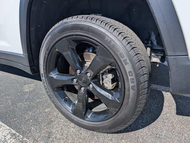 Used 2023 Jeep Grand Cherokee Limited w/ Black Appearance Package RWD image 28