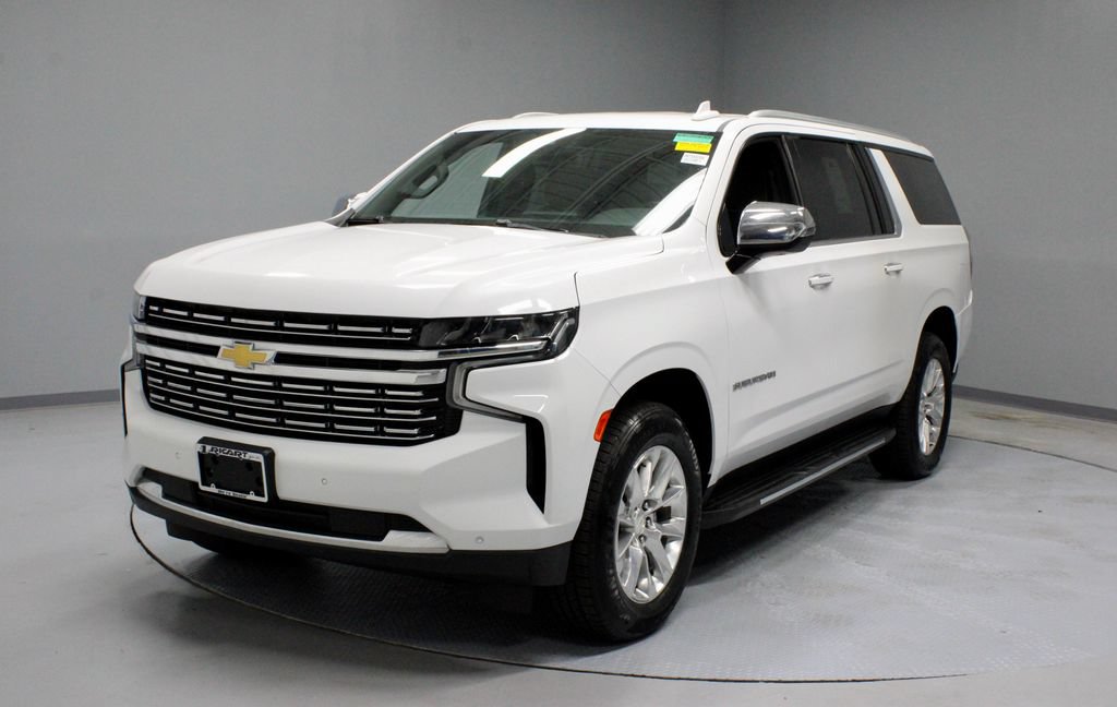 Used 2023 Chevrolet Suburban Premier AWD/4WD image 7