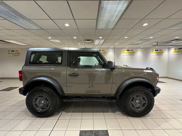 Certified 2025 Ford Bronco 2-Door w/ Sasquatch Package AWD/4WD image 3