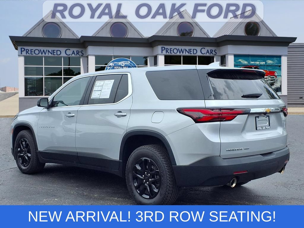 Used 2022 Chevrolet Traverse LS AWD/4WD image 2