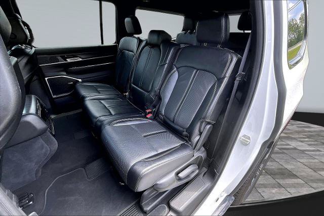 Used 2024 Jeep Wagoneer Series II w/ Flexible Seating Group AWD/4WD image 26