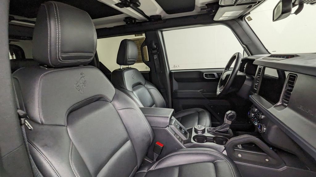 Certified 2025 Ford Bronco Badlands AWD/4WD image 38