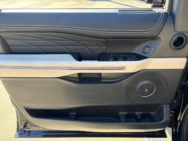 Certified 2023 Ford Expedition Max Platinum image 16