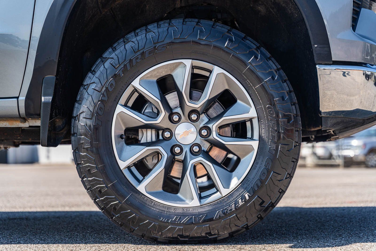 Used 2025 Chevrolet Silverado 1500 LT image 10