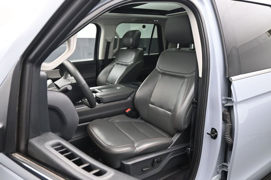 Certified 2025 Ford Expedition Max Active RWD image 8
