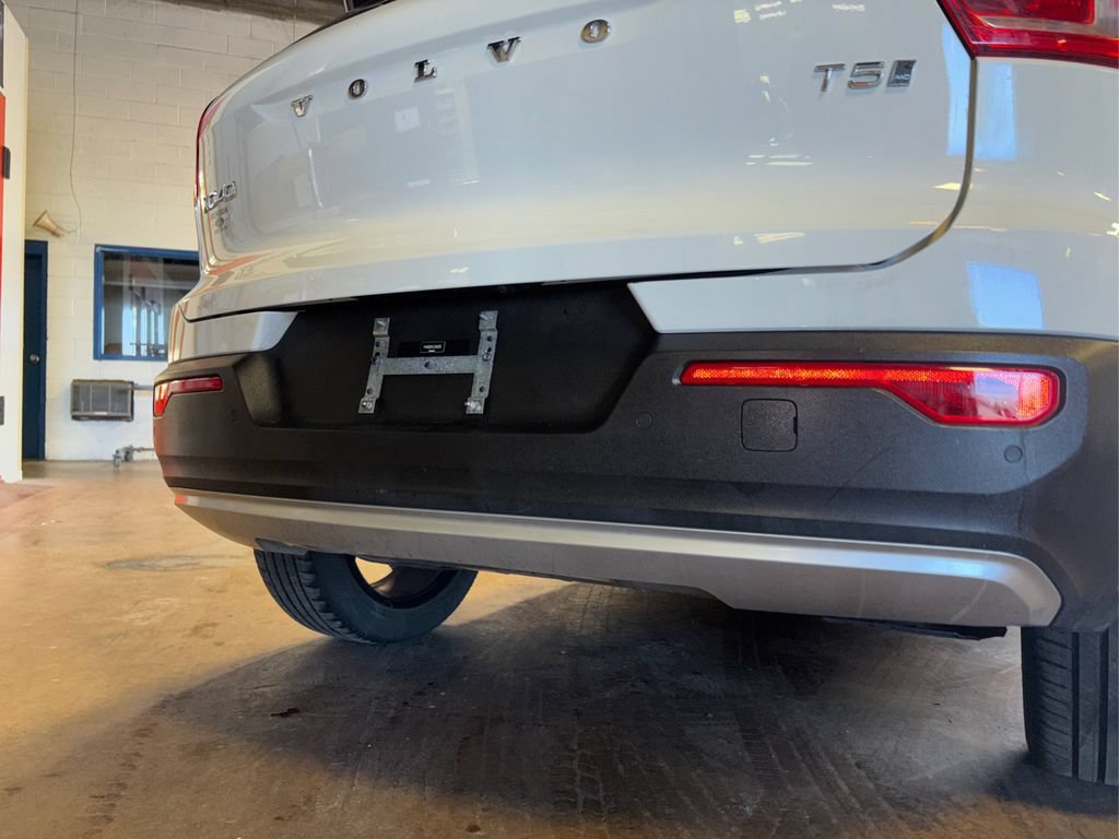 Used 2020 Volvo XC40 T5 Momentum w/ Protection Package AWD/4WD image 21