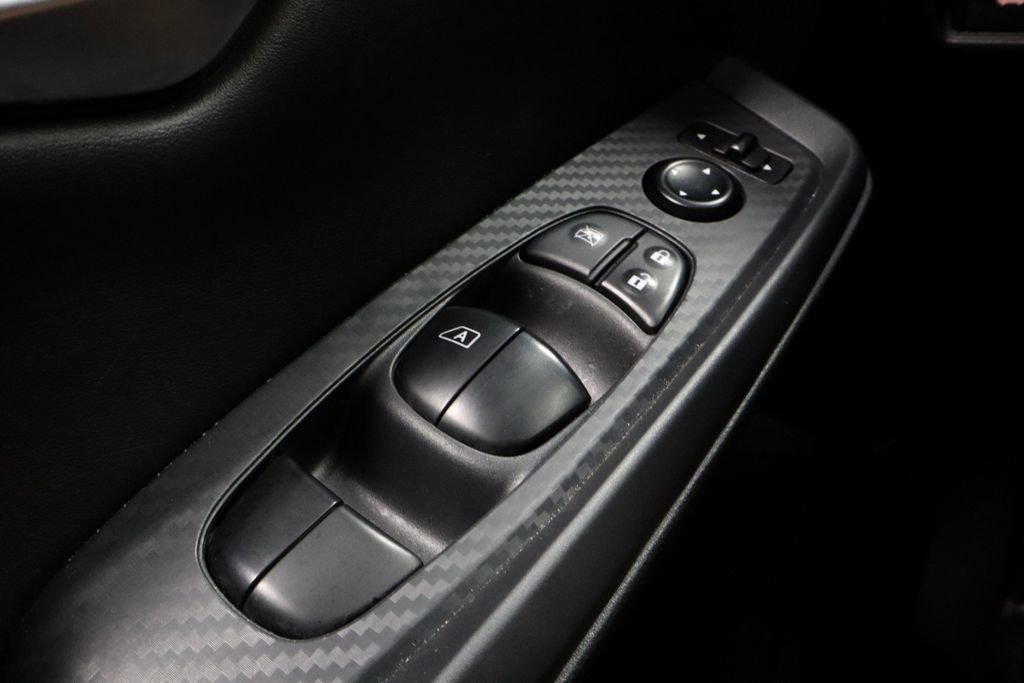 Used 2024 Nissan Sentra SV image 24