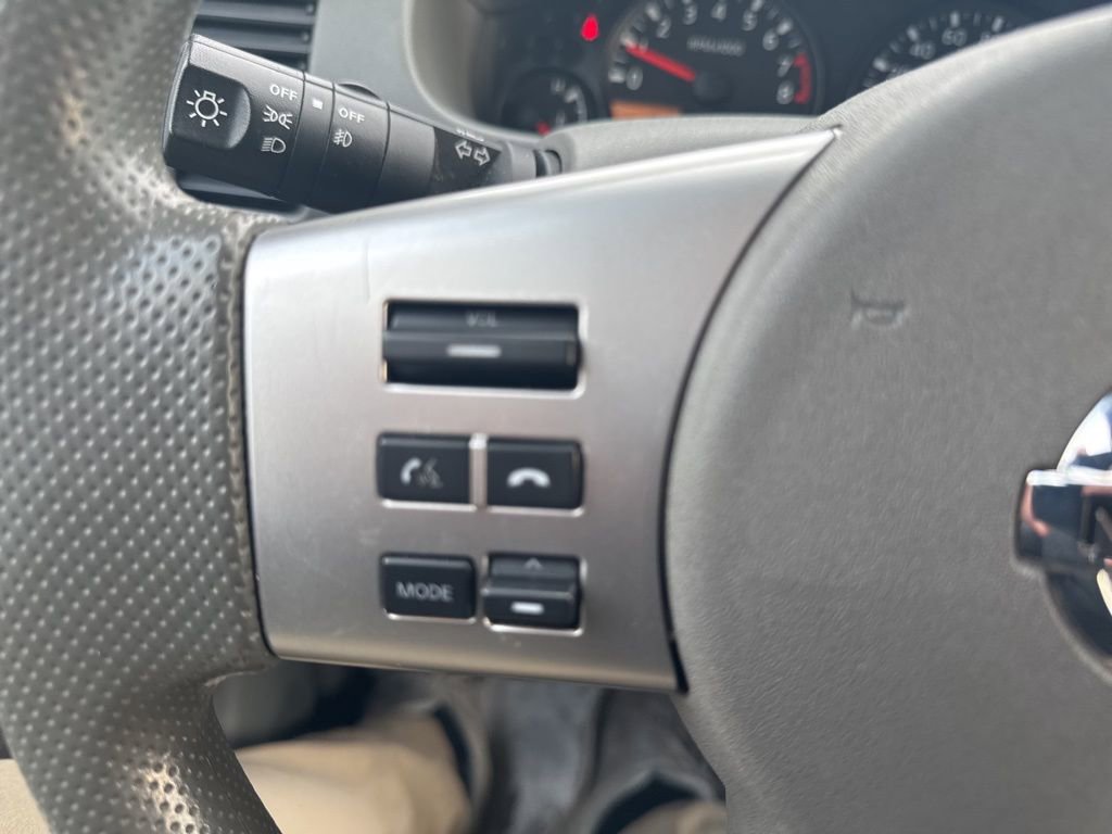 Used 2021 Nissan Frontier SV image 19