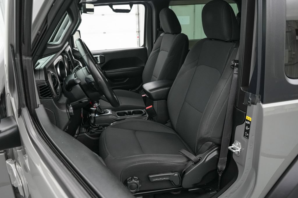Used 2022 Jeep Wrangler Sport AWD/4WD image 12