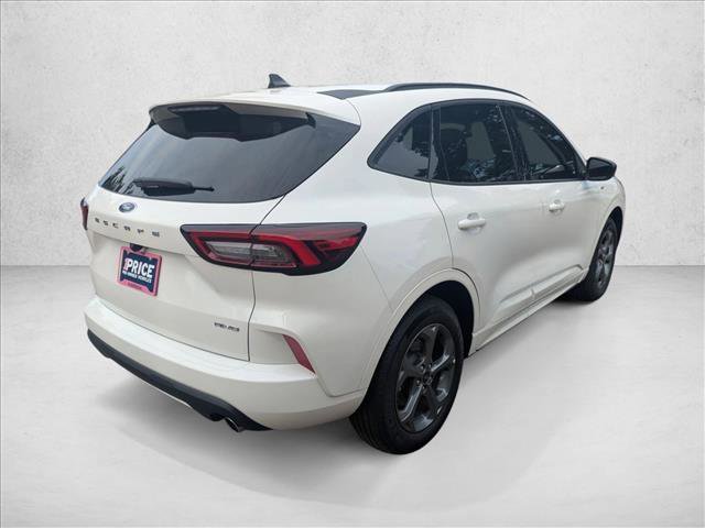 Certified 2024 Ford Escape ST-Line image 3