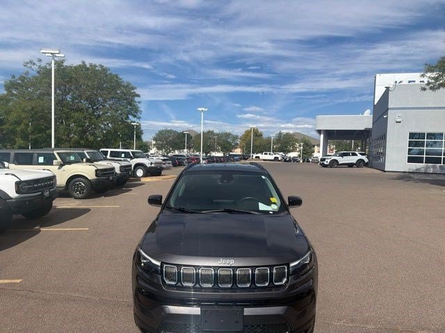 Used 2022 Jeep Compass Limited w/ Elite Group AWD/4WD image 5